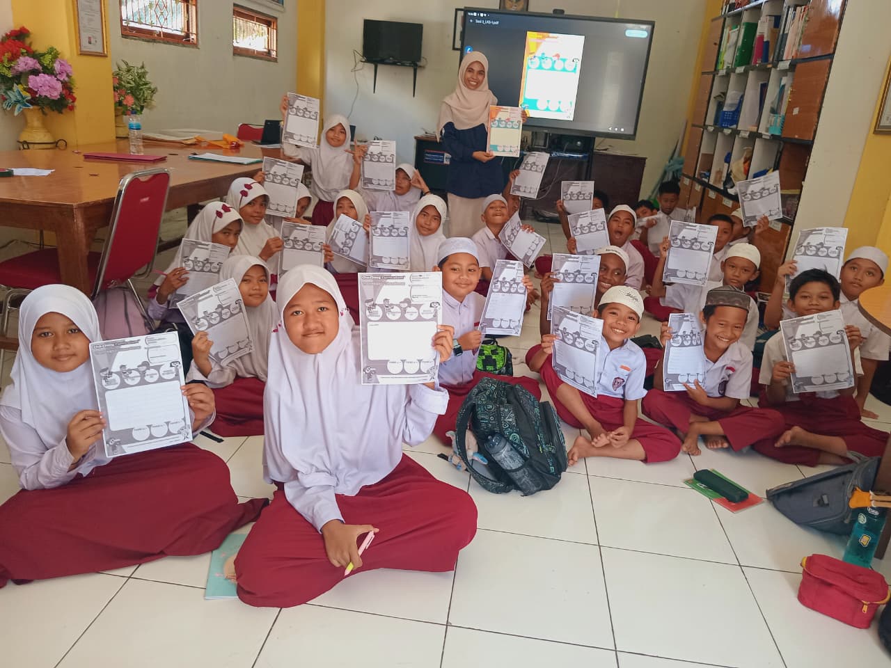 Belajar Menabung Sejak Dini: Peserta didik Kelas 5 SD Juara Al Hikmah Ikuti Kurikulum Cha-Ching